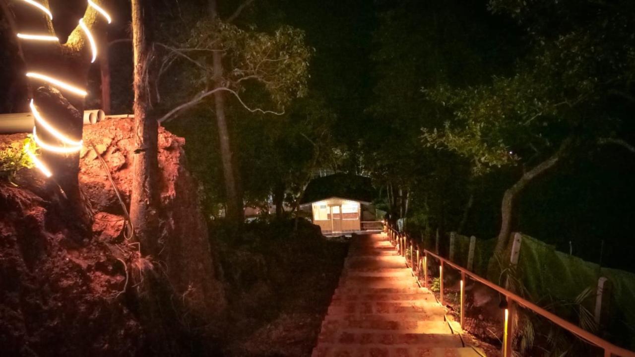 Santanas Wooden Cottages Bogmalo Luaran gambar